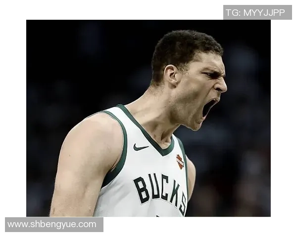 布鲁克洛佩斯的篮球生涯与成就探讨：从新秀到全明星的蜕变之路